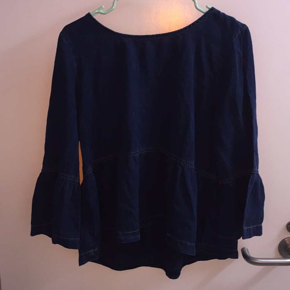 Cute long sleeve flowy shirt